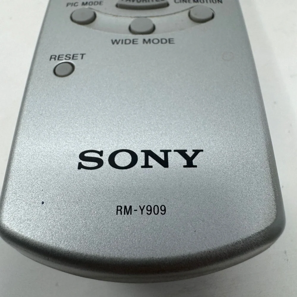 Sony‎ RM-Y909 TV SAT Cable DVD Remote Control Silver Home Theater Controller